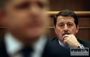 Opozícia nekorektne navrhuje meniť rokovací poriadok, tvrdí Paška