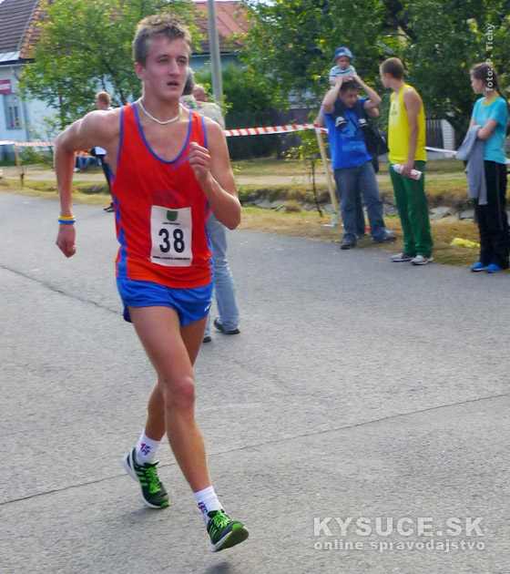 Peter Tich mlad nasleduje otcove spechy, zskal titul juniorskho majstra Slovenska na 10 km trati