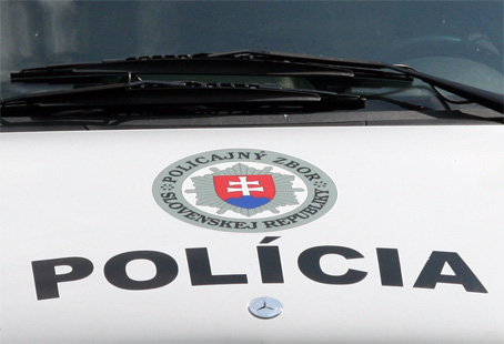 Policajti z Kysúc odcudzené veci vrátili majiteľovi