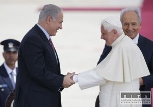 Ppe Benedikt XVI. vyzval na mier na Blzkom vchode