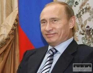 Putin si Medvedevov návrh na predĺženie mandátu pochvaľuje