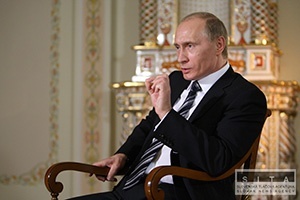 Podľa Putinovho hovorcu EÚ nenapomáha rokovaniu o plyne