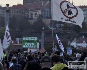 Proti americkému radaru sú stále dve tretiny Čechov