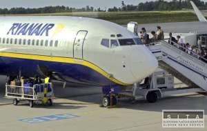 Ryanair s poklesom čistého zisku o 31%