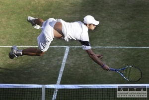 Wimbledon uvidí po 4 rokoch opäť finále Federer - Roddick