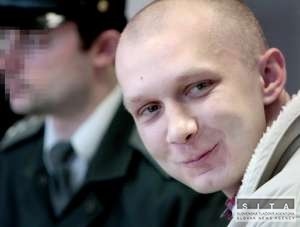 Bankový lupič ušiel policajtom z nemocnice, uverejnil Nový Čas