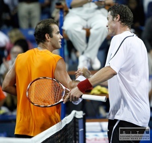 Safin v exhibičnom zápase v Los Angeles zdolal Samprasa