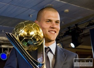 �krtel od nedele tr�nuje naplno