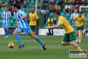 Slovan i Žilina chcú v stredajšej dohrávke naplno bodovať