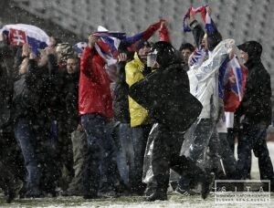 Slováci, ktorých v Chorzówe zadržala polícia, sú už doma