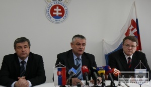 SNS súhlasí s rozpustením Slovenskej pospolitosti