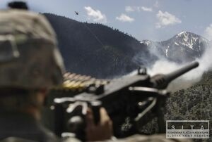 Podľa Timesu Taliban kupuje zbrane americkej armády