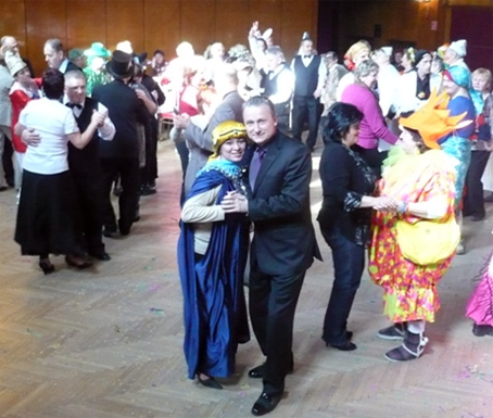 Na plese seniorov v Kysuckom Novom Meste bol tanec troch generci