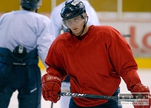 Tatar svoj debut v AHL okorenenil asistenciou