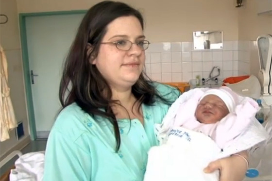 Prvé dieťatko roku 2012 na Slovensku je Tatiana Hofferová z Kysuckého Nového Mesta
