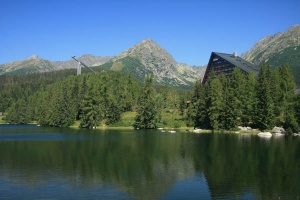Štrbské pleso je naďalej v hre o prírodný div sveta