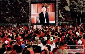Thaksin iada, aby sa armda nemieala do politiky