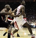 V zámorskej NBA postup Houstonu a Orlanda