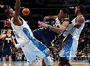 Spurs vyhrali v Miami, v Denveri strelecké hody