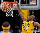Štvrtá štvrtina rozhodla o mečbale pre Lakers