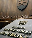 Slovenská ústava by sa mala zmeniť, tvrdí Csóti