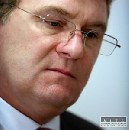 Angyal odovzdal dokumenty o kontrole tendra premirovi