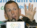 Armstrong obhajuje protest jazdcov na Gire