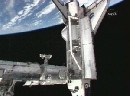 Raketoplán Atlantis smeruje do Kalifornie