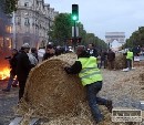 Francúzski farmári zablokovali Paríž aj ďalšie mestá v krajine