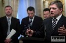 SR môže byť prvou krajinou, kde euro nezvýši ceny, tvrdí Fico