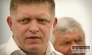 Fico chce navtvi aj vek podniky, hoci nie je plne fit