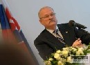 Gašparovič s Baškom odleteli do Kosova a Bosny