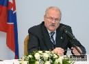Štát i rodiny musia byť podľa prezidenta tento rok zdržanlivejší
