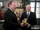 Prezidentovi vyšli dve knihy, rozhorčili ho otázky o autorstve