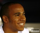Hamilton opäť terčom rasistických urážok