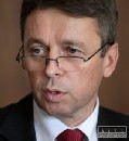 MIKLOŠ: Vláda premrhala v korupčných kauzách tri miliardy eur
