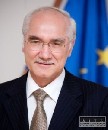 Jazykový zákon je ako Slotove
