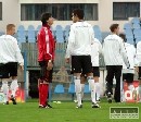 Nemci bud pred duelom v Rusku trnova na umelom trvniku
