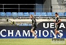 V Pohári UEFA sú postupujúci známi, púta boj o prvenstvo