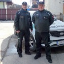 Zranen a dezorientovan 33-ron mu sa nevedel sm dosta k pomoci, policajti ho nali a poskytli prv pomoc