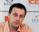 Riapoš aj naďalej predsedom SPV