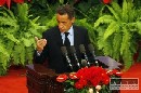 Sarkozyho voodoo bábka je internetovým hitom