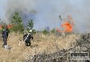 Požiar v Kežmarských Žľaboch chcú dnes hasiči zlikvidovať