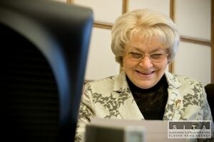 Kabinet zrušil nejasné uznesenie k penzijnému sporeniu