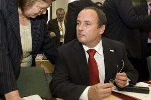 Česko vyzýva EK, aby prešetrila nemeckú pomoc pre Opel