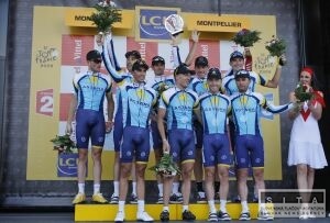 Armstrong takmer vyzliekol Cancellaru zo žltého trička