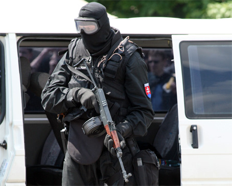 V Turzvoke zadržala polícia muža s 956 dávkami marihuany