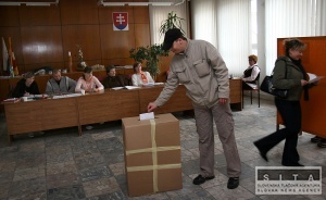 V obciach, kde boli neplatné voľby, budú nové 25. apríla