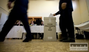 V druhom kole volieb v Banskej Bystrici o 80 % viac voličských preukazov