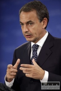 Zapatero priznal ťažkostí Madridu, ale stále verí